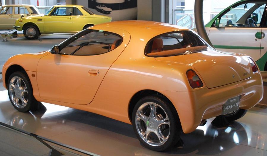  Toyota AXV IV Concept 1991 года  (фото 2 из 2)